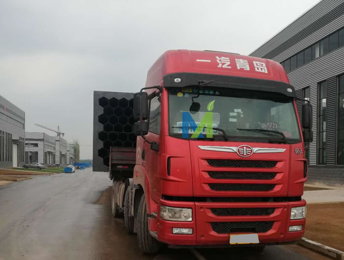 氰尿酸煙氣濕電除塵器陽(yáng)極系統(tǒng)發(fā)貨